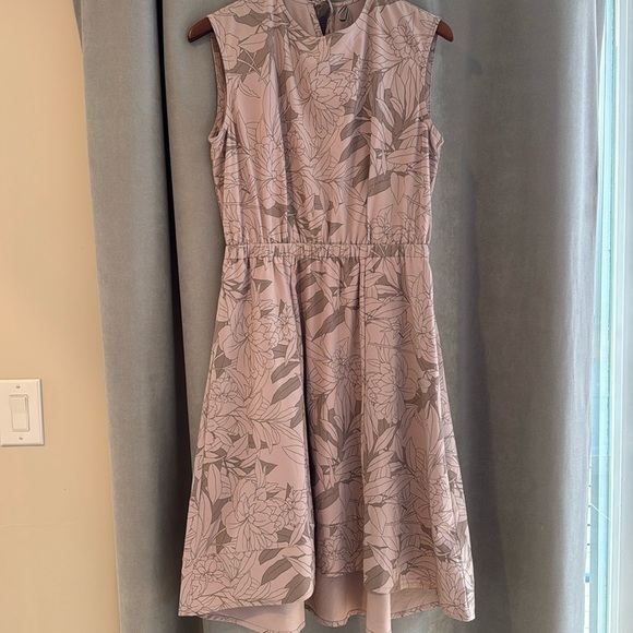 Royal Robbins Spotless Traveler Dress M Pink Floral Travel Hiking UPF 50 - Picture 2 of 6
